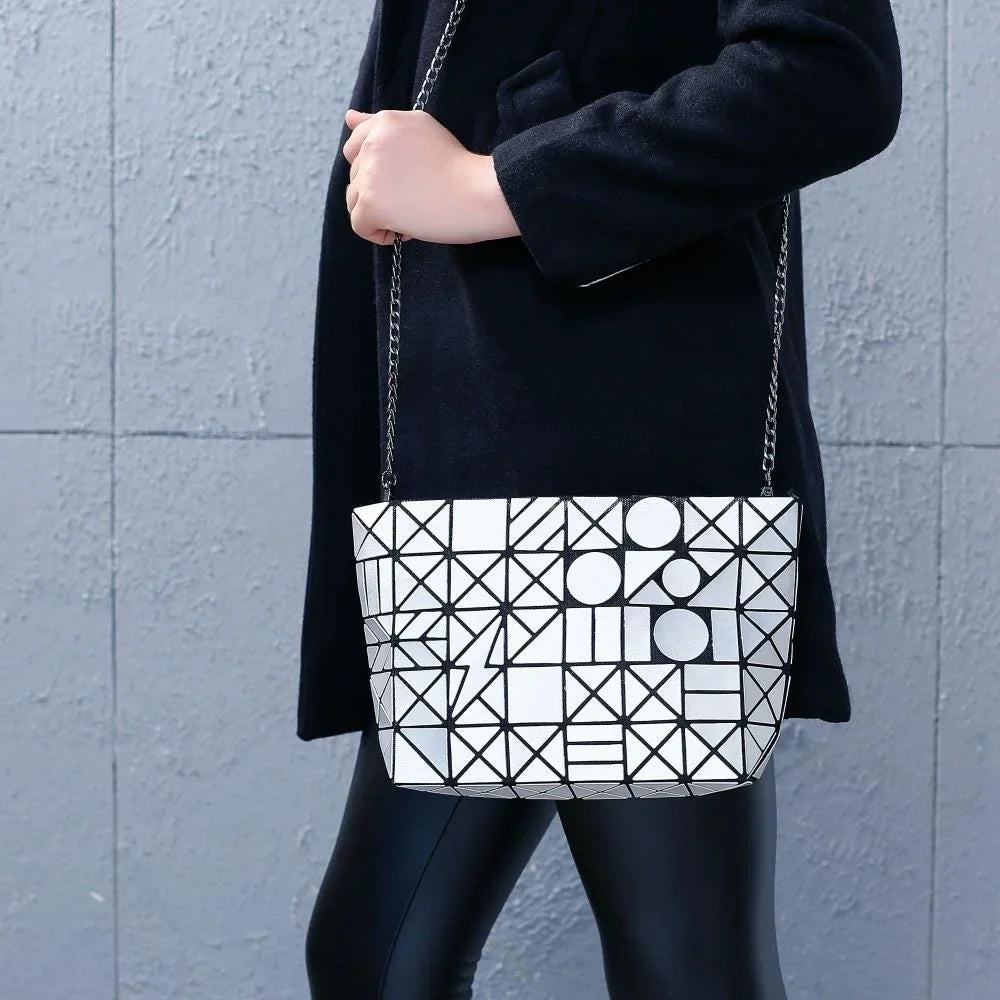 Chain and Purse - Stylish Metal Crossbody Messenger with Gray Design for Bag Shoulder Handbag Casual Geometric and