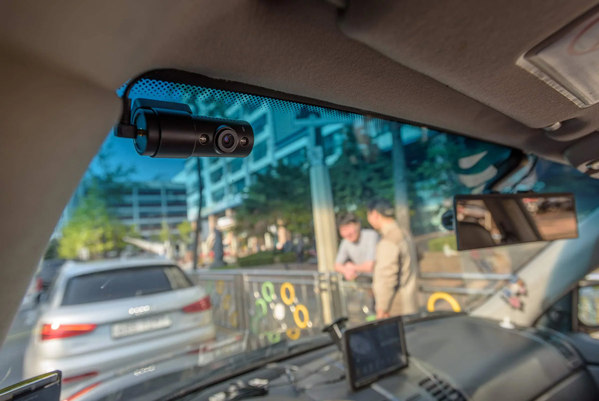 IR Dashcam with 32GB | Wi-Fi Rear Camera Dashcam Infrared Full | Interior DR590X-2CH microSD Taxi (IR) BlackVue HD Card |